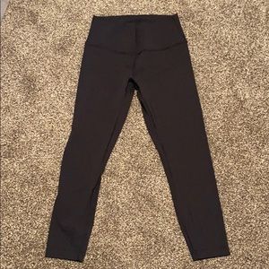 Lululemon Wonder Train High-Rise Tight 25”